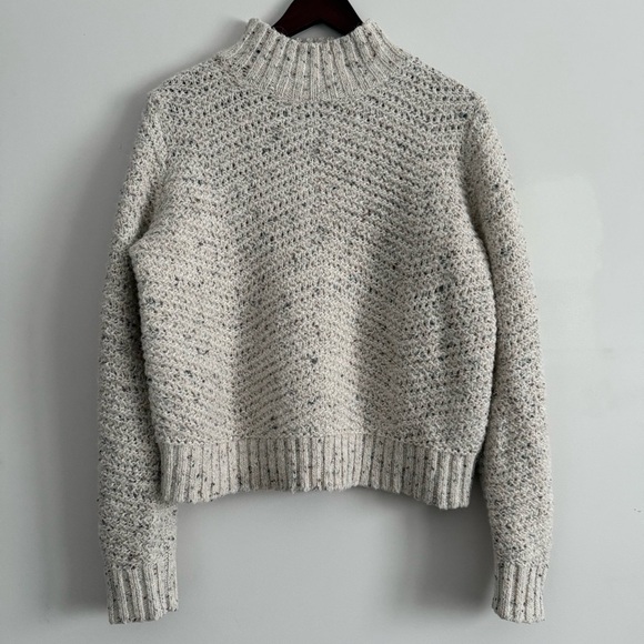 Old Navy Sweaters - Old Navy Cozy Knit Women's Sweater - Cream and Confetti 🎉